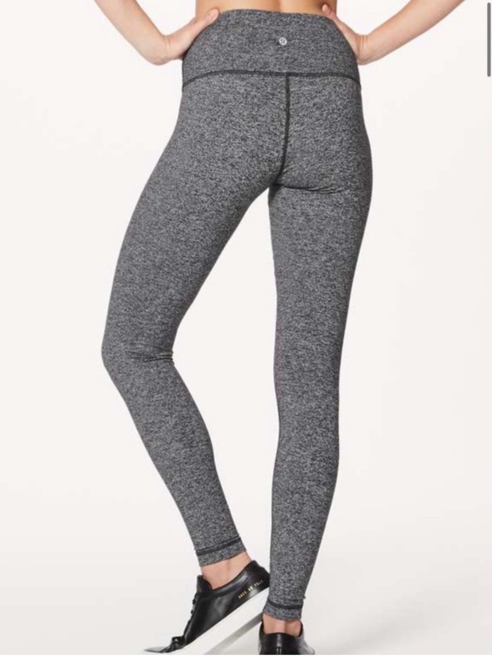 Lululemon Wunder Under Hi-Rise Tight 28” heathered black soft sweat-wicking Luon